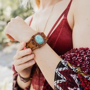 Boho Turquoise Stone Camel Leather Cuff Bracelet